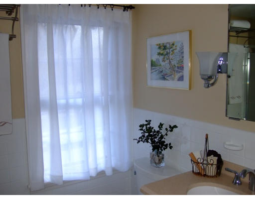 108 Eton Road Longmeadow, MA 01106 - Photo 18 of 22 Gallery Image 18