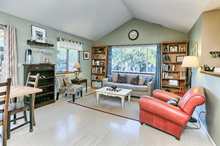 1316 Mill Pond Road Ashland, OR 97520 - Photo 5 of 20 Additional Photo