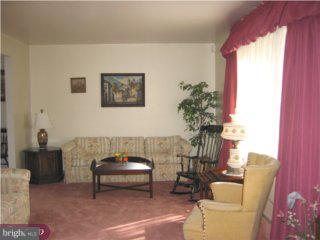 906 Longfield Road Glenside, PA 19038 - Photo 2 of 6 Gallery Image 2