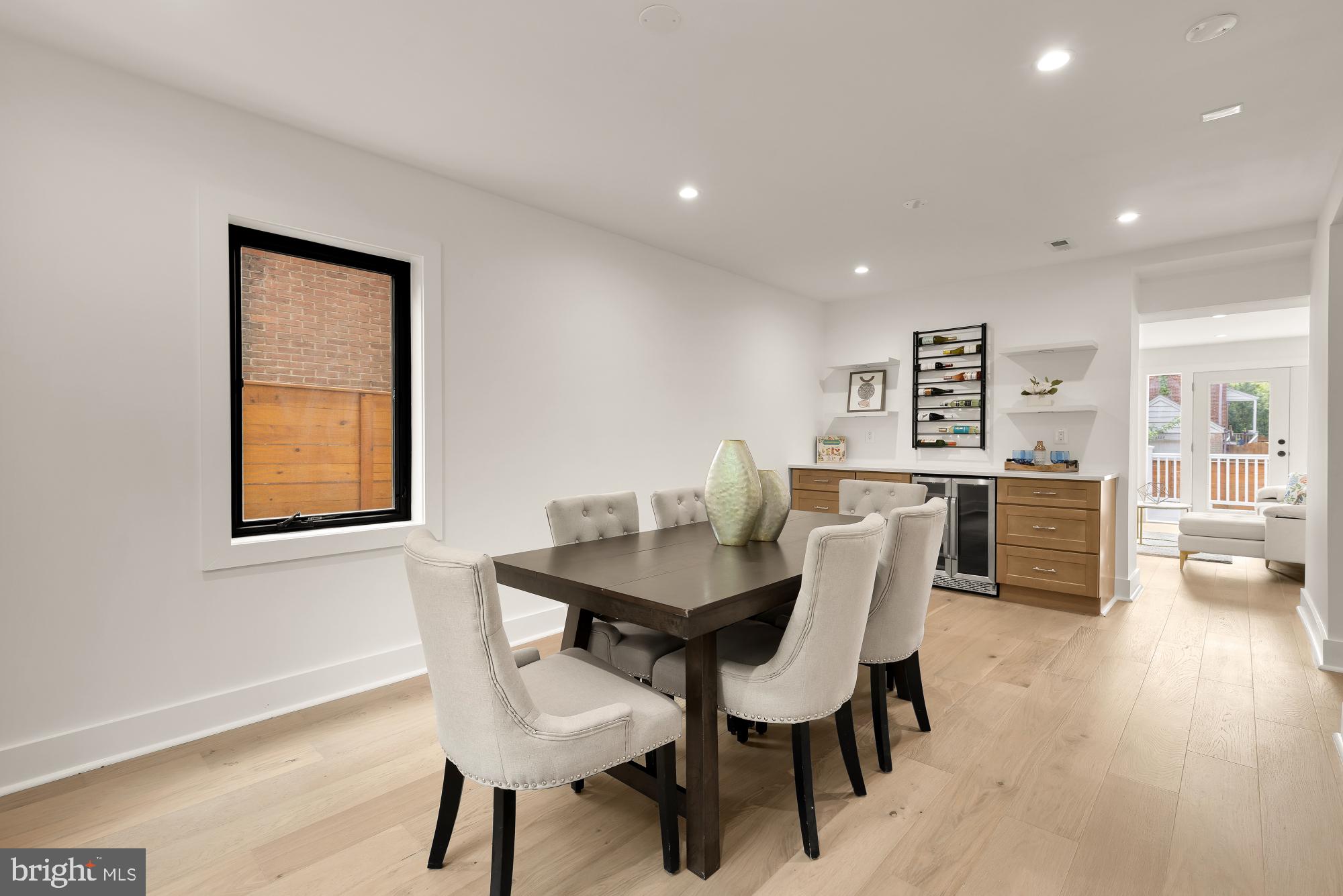 4324 Yuma Street Northwest Washington, DC 20016 - Photo 25 of 56 Dining room