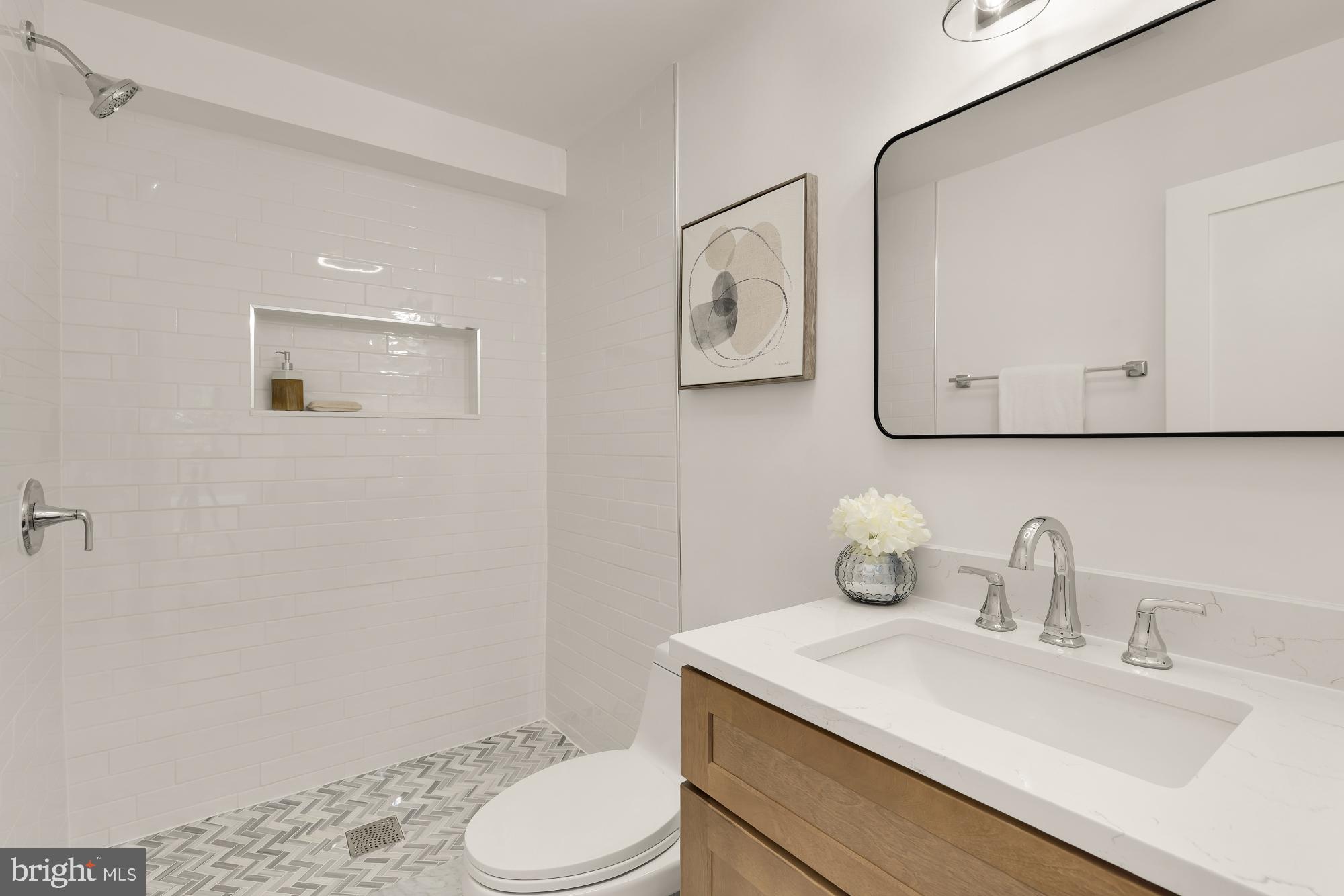 4324 Yuma Street Northwest Washington, DC 20016 - Photo 37 of 56 2nd full bath