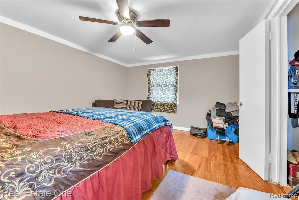 2022 Vernier Road Grosse Pointe Woods, MI 48236 - Photo 15 of 40