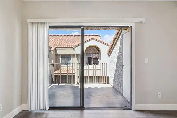 $1,850 | 1905 East University Drive, Unit 210, Tempe, AZ 85288