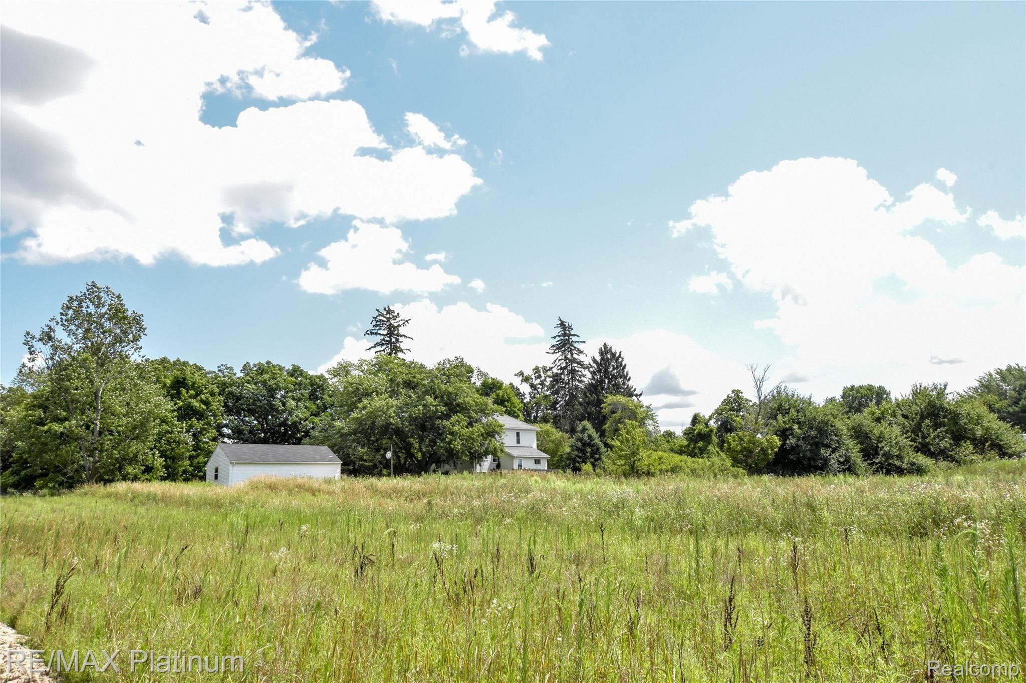 5579 Preston Road Howell, MI 48855 - Photo 13 of 37 DSC_8792.jpg