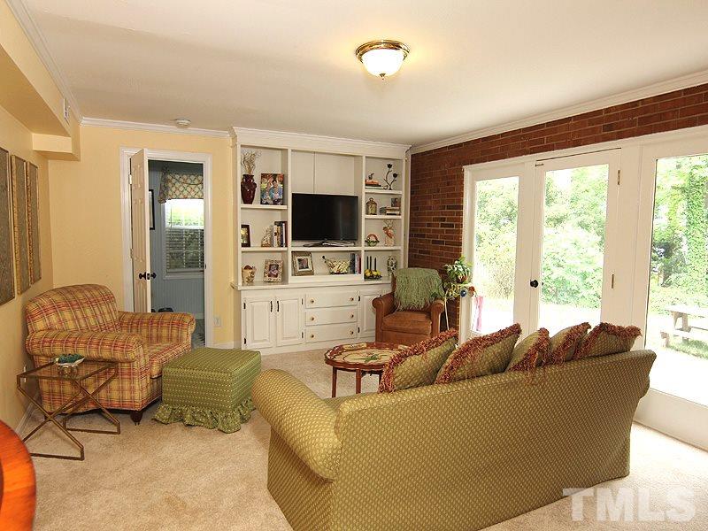 712 Catawba Street Raleigh, NC 27609 - Photo 11 of 25