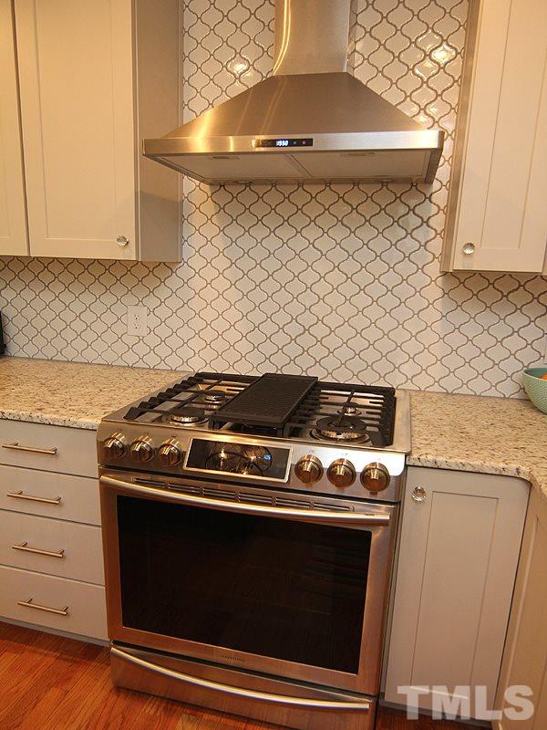 712 Catawba Street Raleigh, NC 27609 - Photo 10 of 25