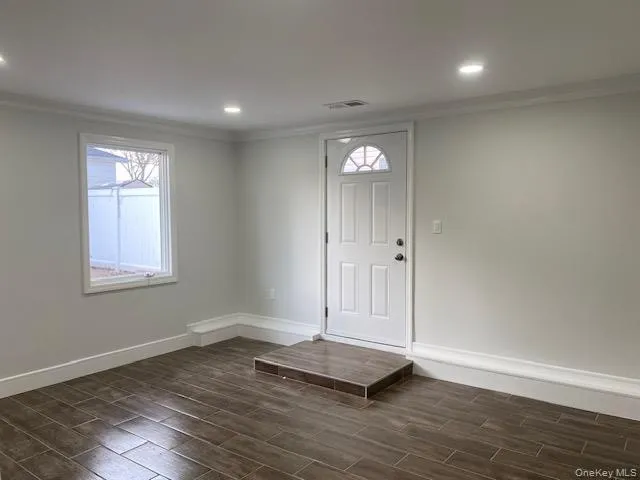 $780,000 | 275 Beachview Street, Copiague, NY 11726