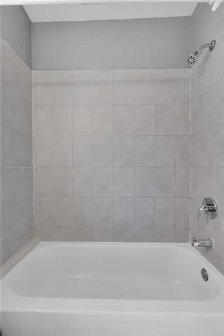 $1,800 | 105 Southwest 5th Court, Unit 2, Dania Beach, FL 33004