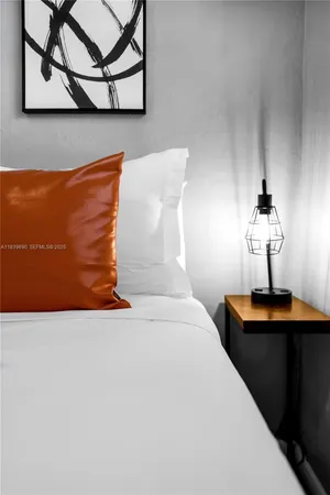 $1,800 | 105 Southwest 5th Court, Unit 2, Dania Beach, FL 33004