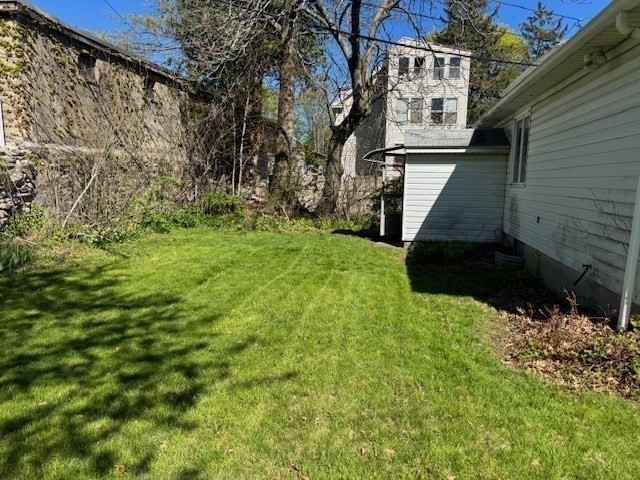 79 Chilmark Street Worcester, MA 01604 - Photo 4 of 21