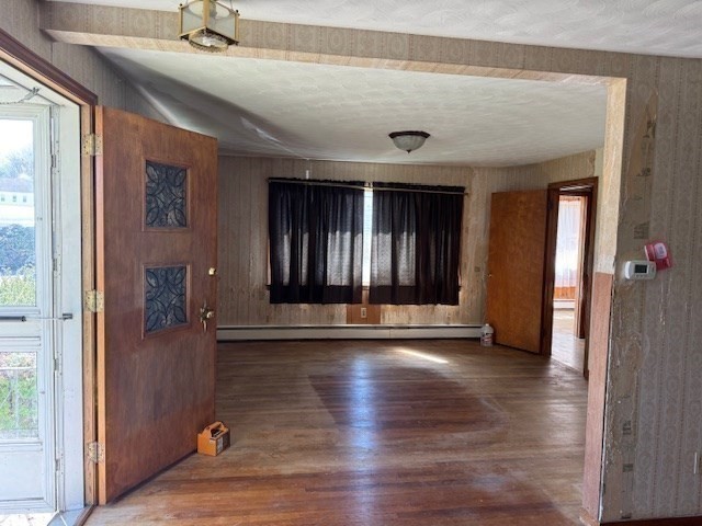 79 Chilmark Street Worcester, MA 01604 - Photo 8 of 21