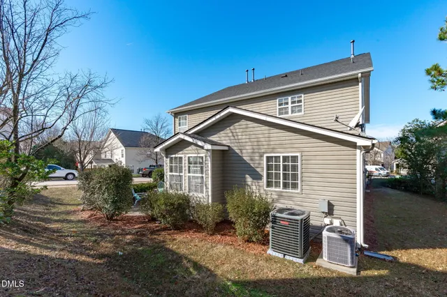 $695,000 | 1121 Brookhill Way, Cary, NC 27519