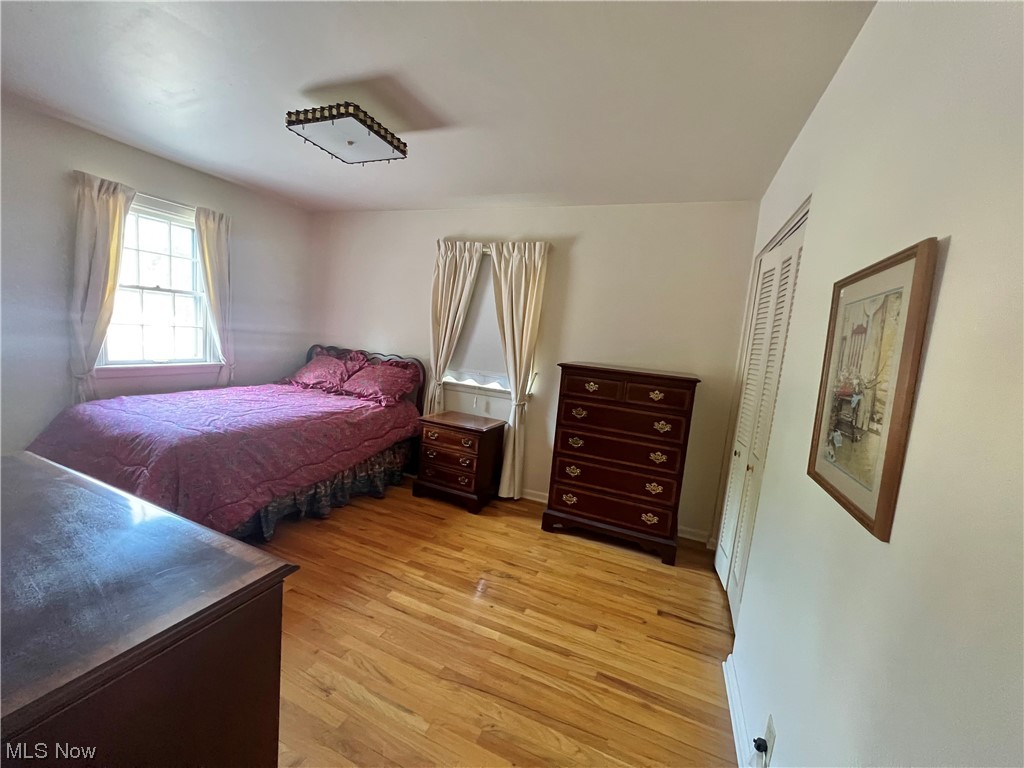 410 Holliston Road Akron, OH 44333 - Photo 15 of 26 Bedroom 2