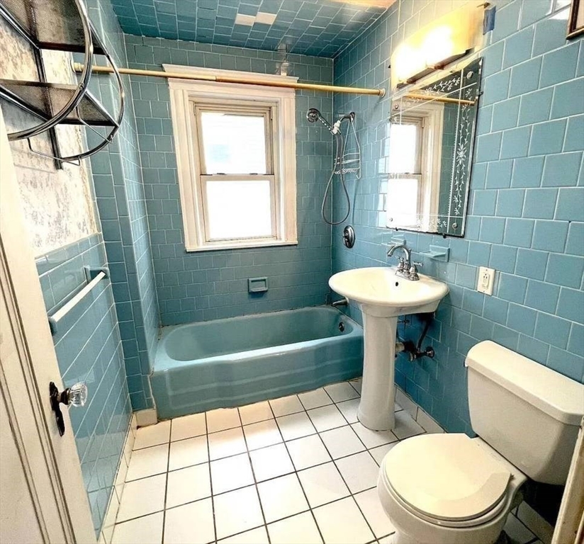 200 Maple Street, Unit 2 Boston, MA 02132 - Photo 8 of 11