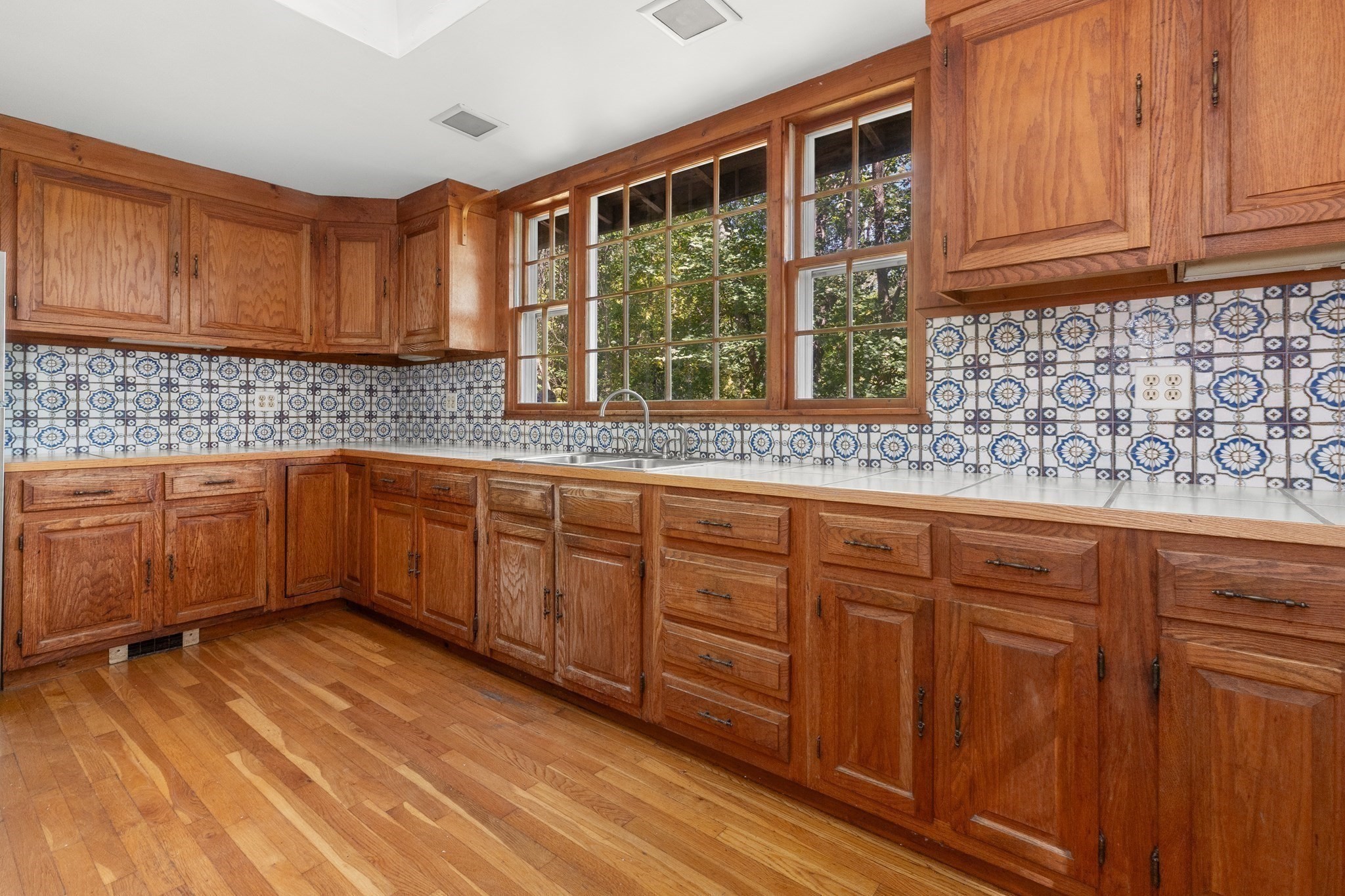 48 East Street Georgetown, MA 01833 - Photo 14 of 42 Gallery Image 14