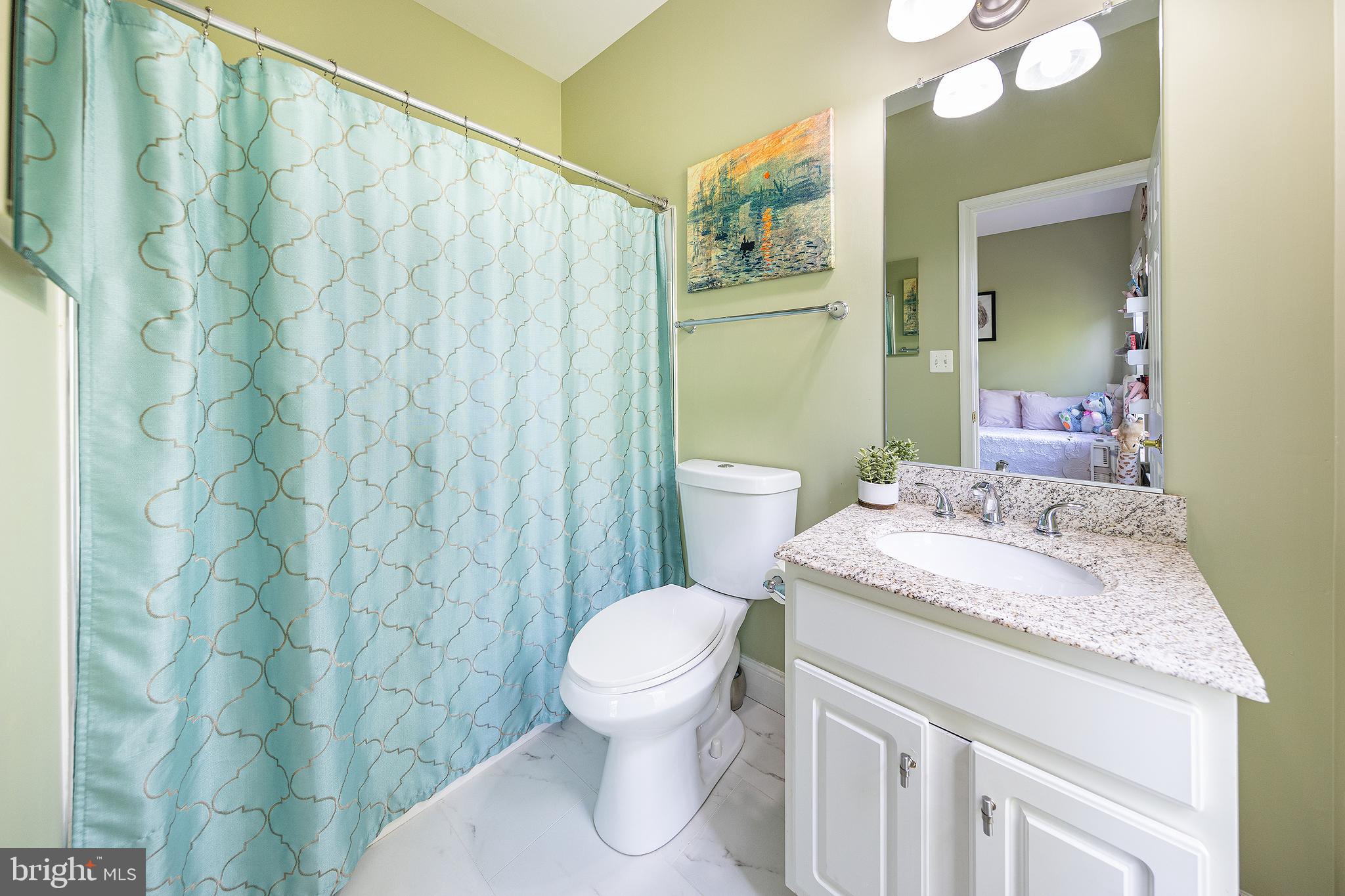 11425 Log Ridge Drive Fairfax, VA 22030 - Photo 31 of 44 Second En-Suite Bathroom
