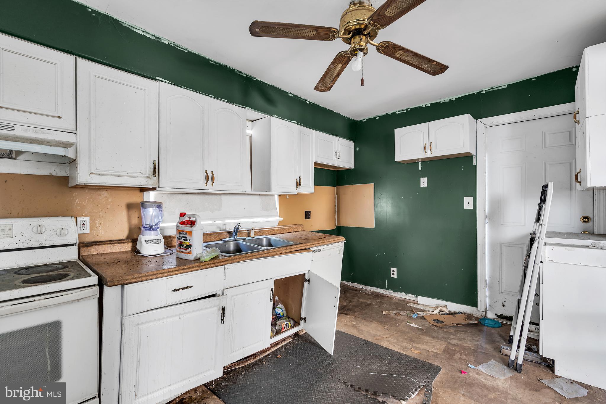 296 Ogden Station Road Thorofare, NJ 08086 - Photo 17 of 26