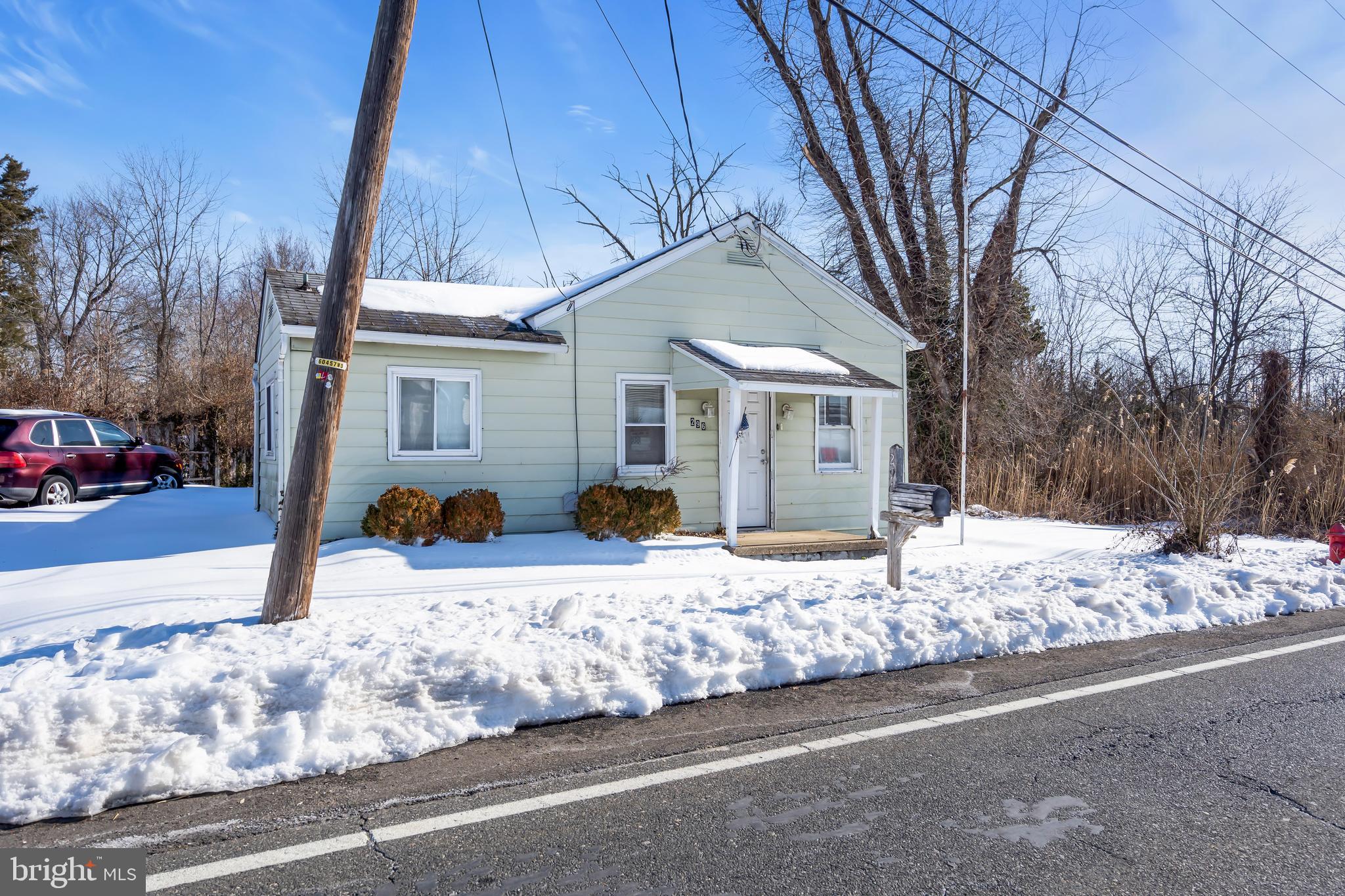 296 Ogden Station Road Thorofare, NJ 08086 - Photo 2 of 26