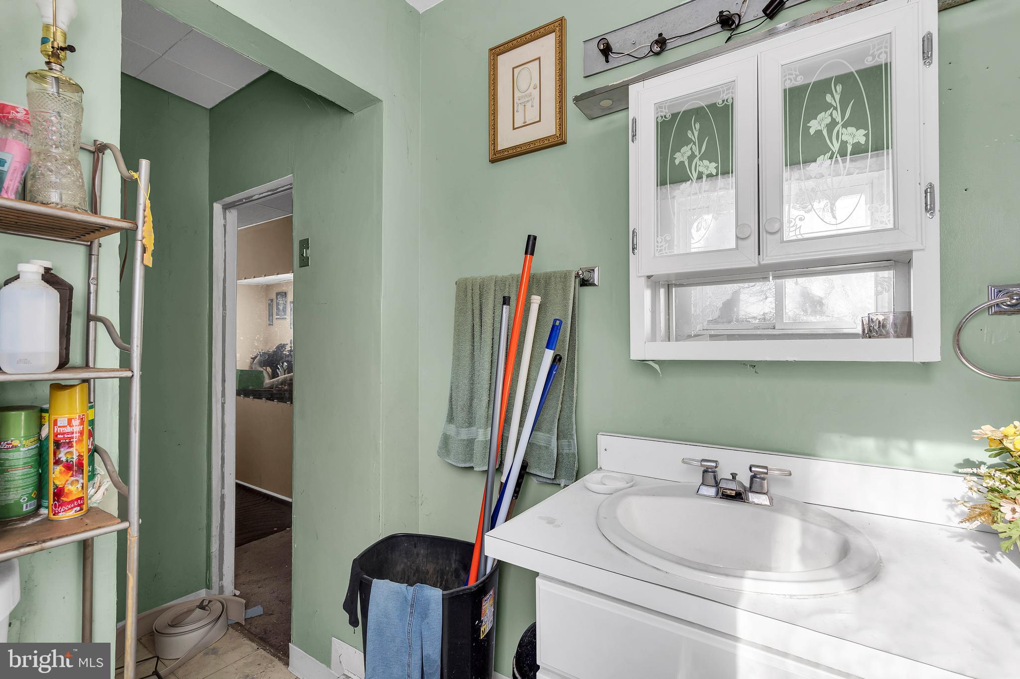 296 Ogden Station Road Thorofare, NJ 08086 - Photo 21 of 26