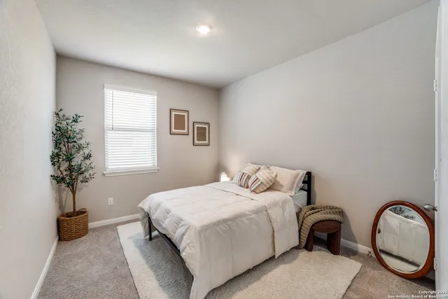 $1,995 | 2648 White Willow, San Antonio, TX 78245