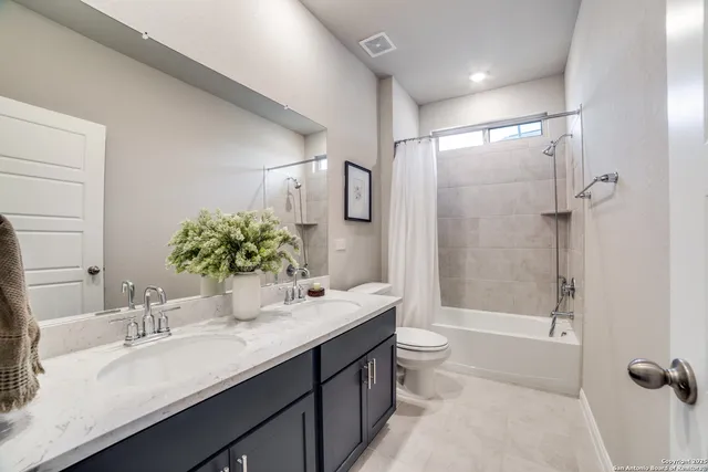 $1,995 | 2648 White Willow, San Antonio, TX 78245