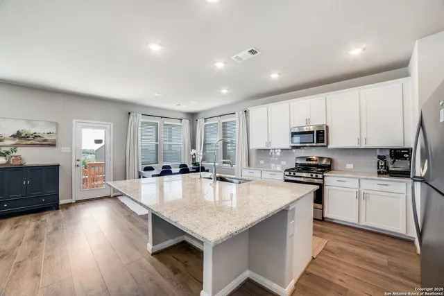 $1,995 | 2648 White Willow, San Antonio, TX 78245