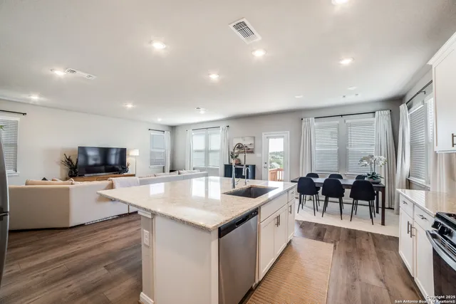 $1,995 | 2648 White Willow, San Antonio, TX 78245