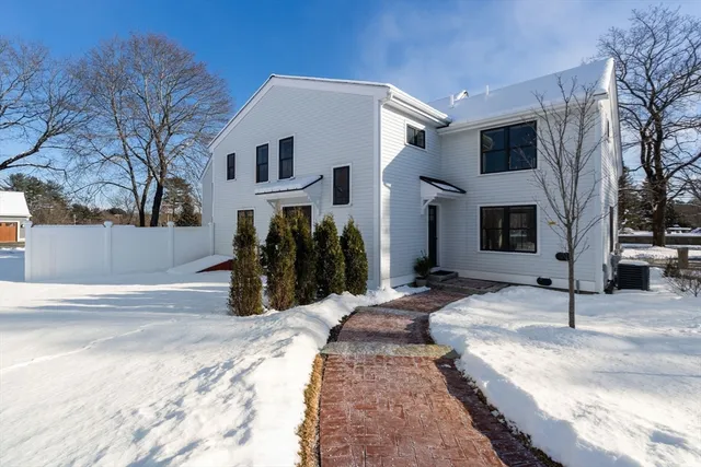 $789,000 | 128 Main Street, Unit 1, Westford, MA 01886