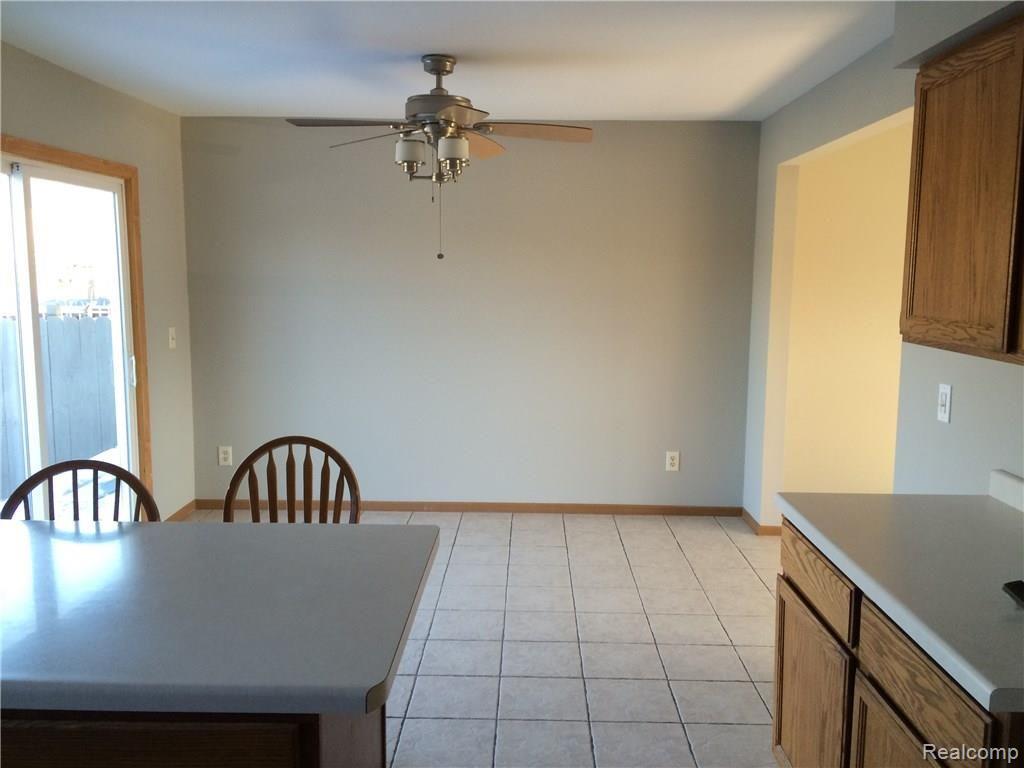 35705 Rockingham Drive New Baltimore, MI 48047 - Photo 14 of 38