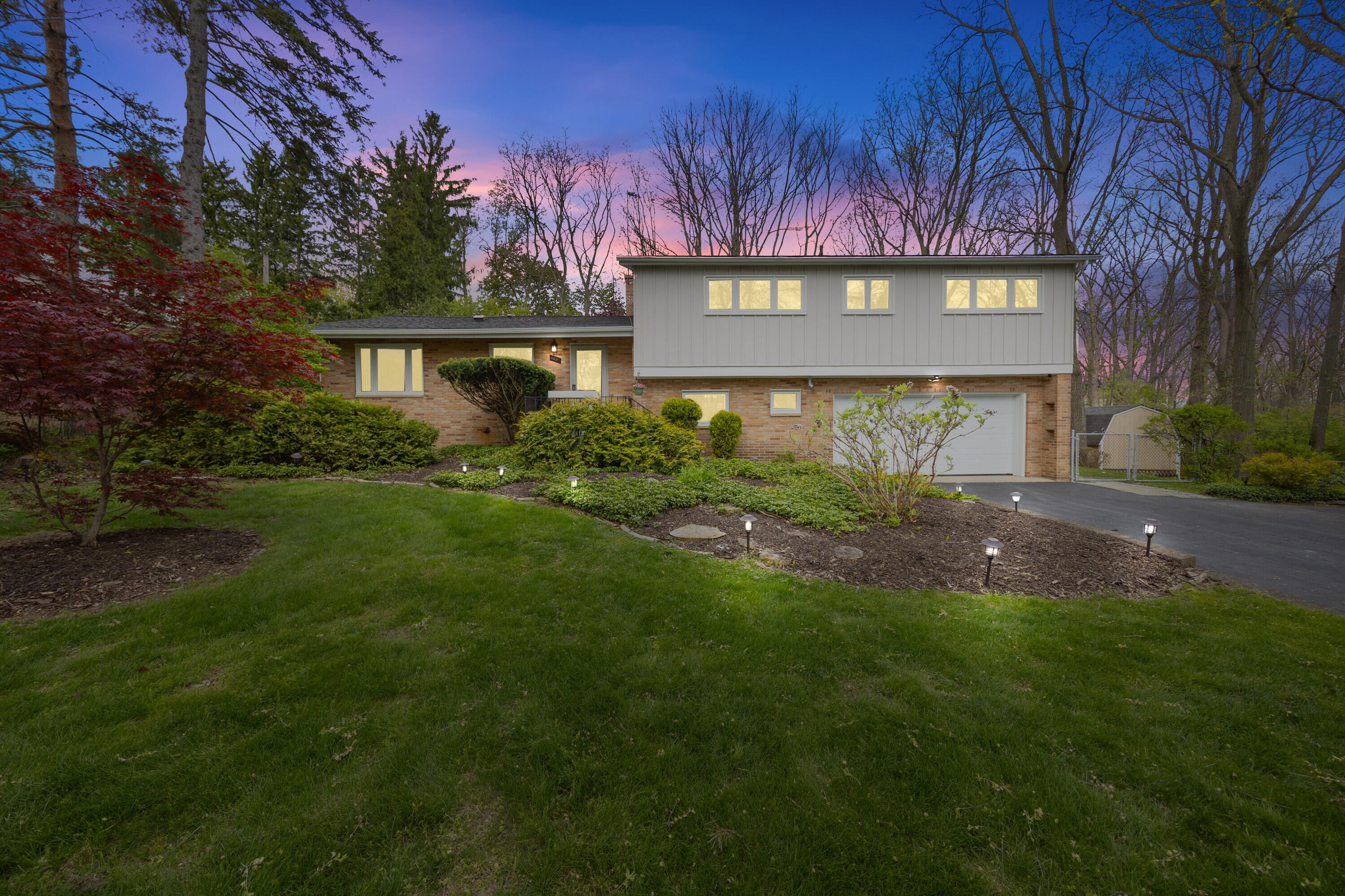 3091 Warwick Road Ann Arbor, MI 48104 - Photo 1 of 1 001_39