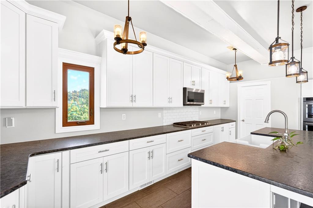 51 Kelley Road Canonsburg, PA 15317 - Photo 14 of 50 Look at those beautiful counters