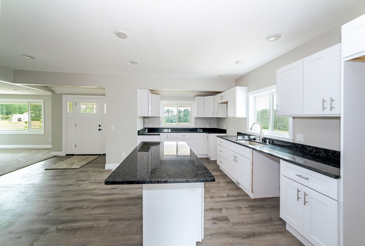 1285 Hoch Road Traverse City, MI 49696 - Photo 4 of 21 1851882-3.JPG