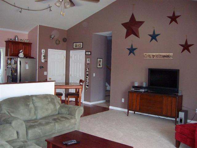 238 Abners Trail Road Greer, SC 29651 - Photo 4 of 13 Gallery Image 4