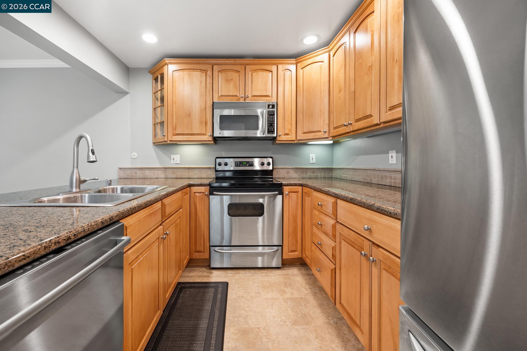 1300 Running Springs Road, Unit 5 Walnut Creek, CA 94595 - Photo 17 of 46 Gallery Image 17