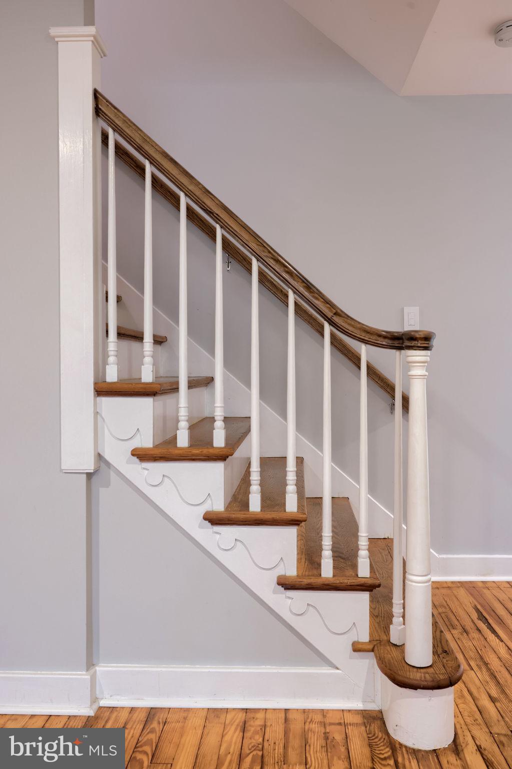 145 Weaver Road Lancaster, PA 17603 - Photo 58 of 87 staircase to 2nd level