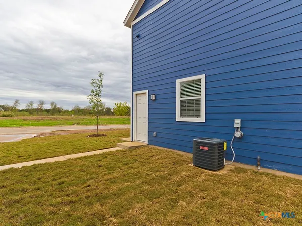 $900 | 335 Rachel Street, Unit GARAGE APARTMENT, San Marcos, TX 78666