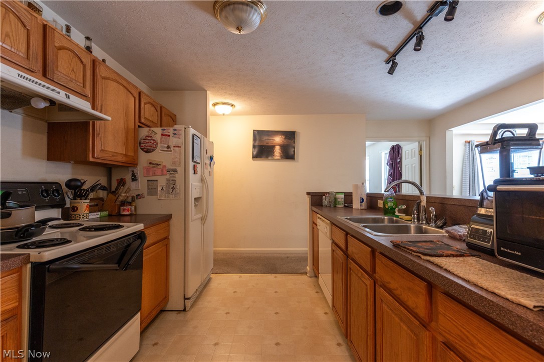 4480 Brooks Road Cleveland, OH 44105 - Photo 3 of 18 Gallery Image 3