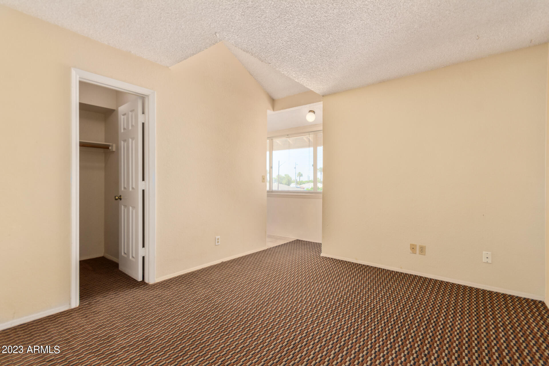 1402 East Osborn Road, Unit 11 Phoenix, AZ 85014 - Photo 14 of 27 14 - Osborn