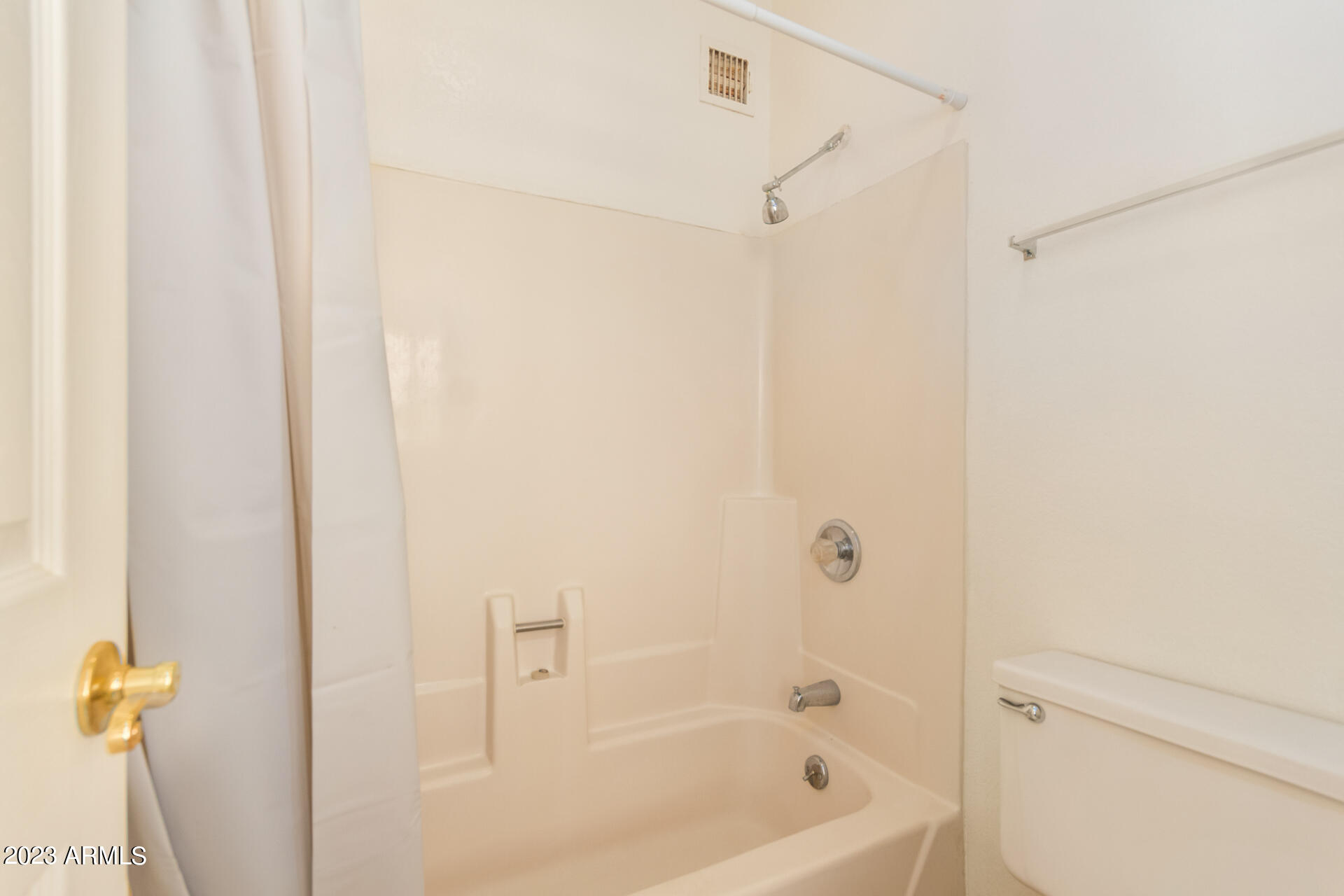1402 East Osborn Road, Unit 11 Phoenix, AZ 85014 - Photo 17 of 27 17 - Osborn