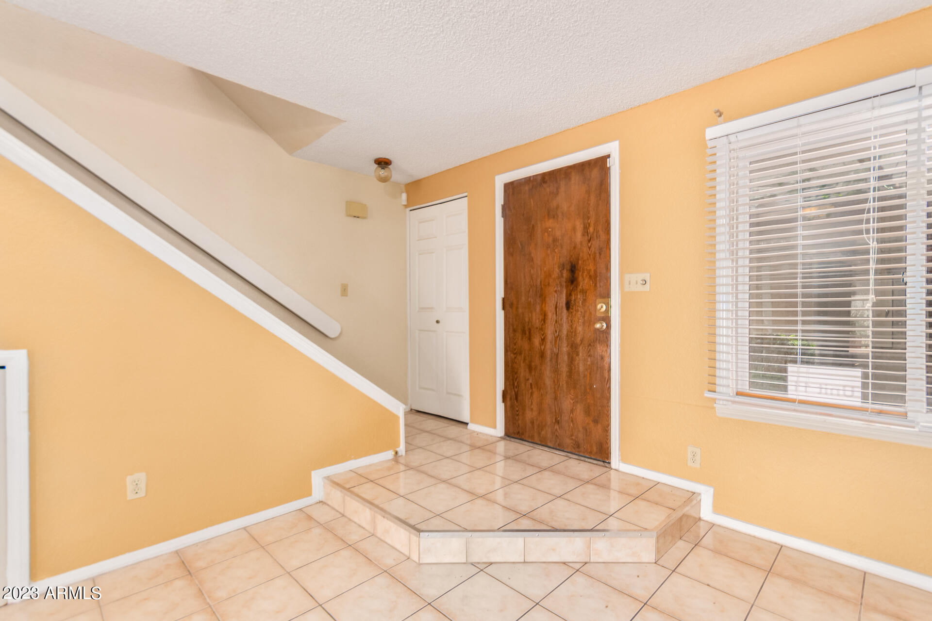 1402 East Osborn Road, Unit 11 Phoenix, AZ 85014 - Photo 2 of 27 02 - Osborn