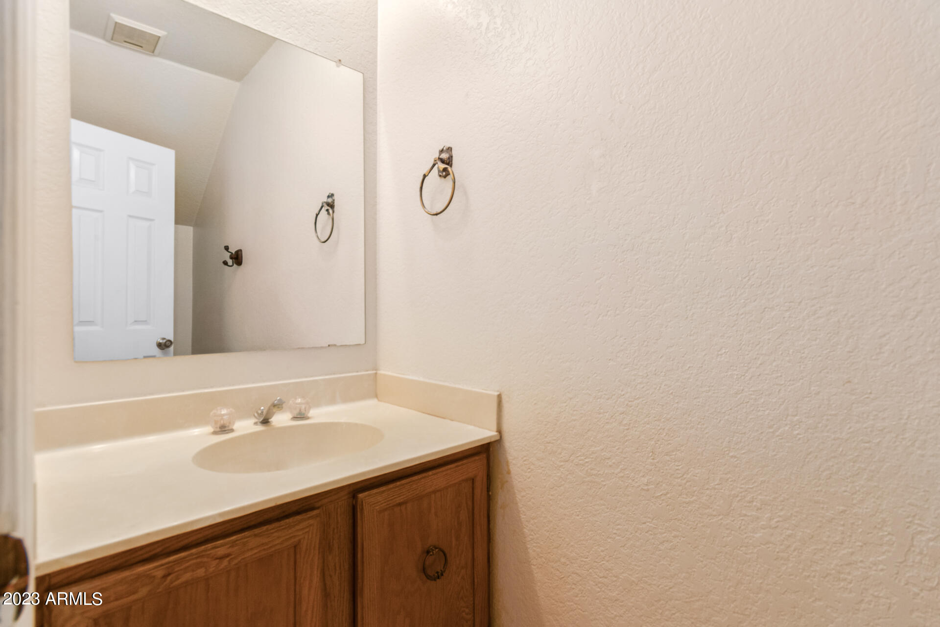 1402 East Osborn Road, Unit 11 Phoenix, AZ 85014 - Photo 6 of 27 06 - Osborn