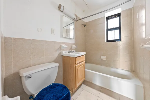 $168,000 | 1715 Nelson Avenue, Unit 4F | Morris Heights