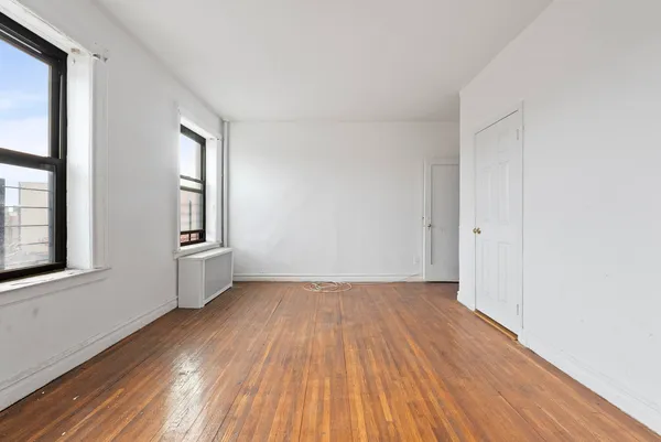 $168,000 | 1715 Nelson Avenue, Unit 4F | Morris Heights