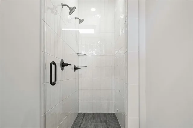 $750,000 | 2624 Northeast Woodland Oak Drive, Lee's Summit, MO 64086