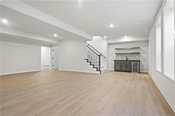 $700,000 | 2624 Northeast Woodland Oak Drive, Lee's Summit, MO 64086