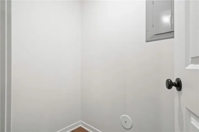 $750,000 | 2624 Northeast Woodland Oak Drive, Lee's Summit, MO 64086