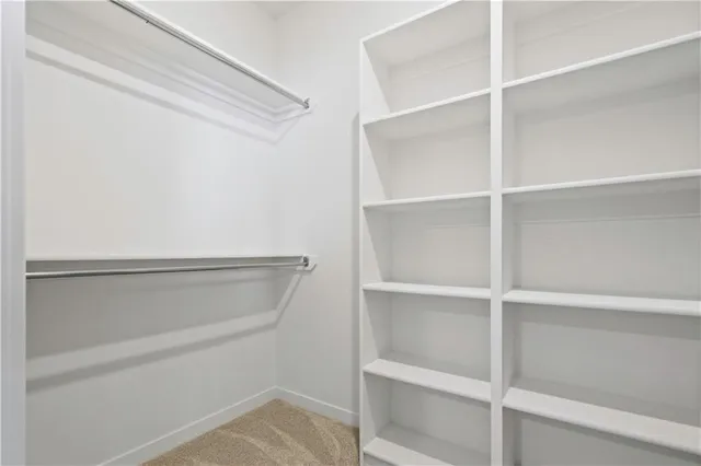 $750,000 | 2624 Northeast Woodland Oak Drive, Lee's Summit, MO 64086