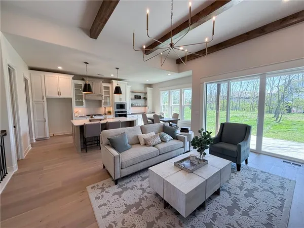 $700,000 | 2624 Northeast Woodland Oak Drive, Lee's Summit, MO 64086