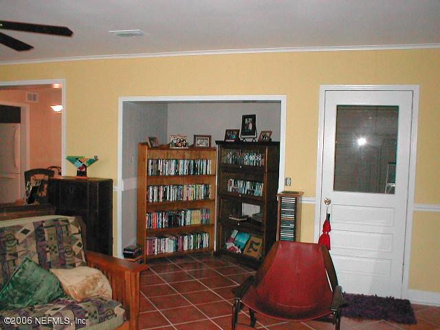 7535 Francisco Road Jacksonville, FL 32217 - Photo 12 of 27 FAMILY ROOM