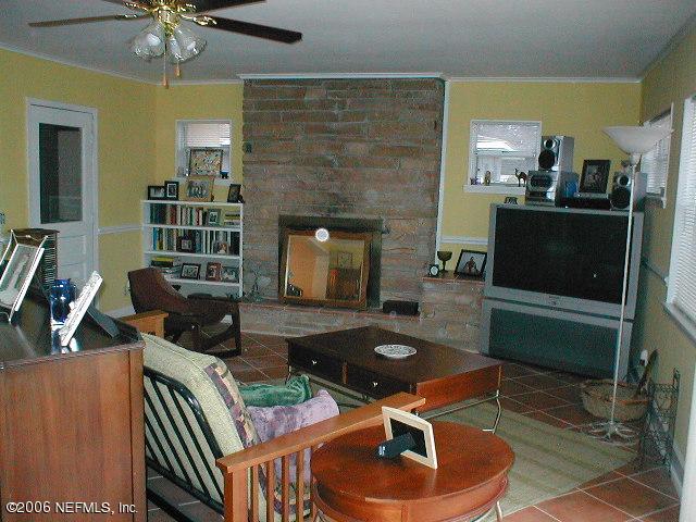 7535 Francisco Road Jacksonville, FL 32217 - Photo 14 of 27 FAMILY ROOM